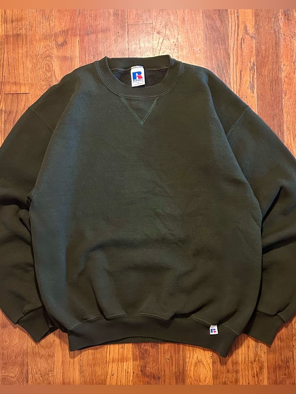 Vintage ‘90s Russell Athletic Dark Forest Green Pullover Crewneck Sweatshirt M
